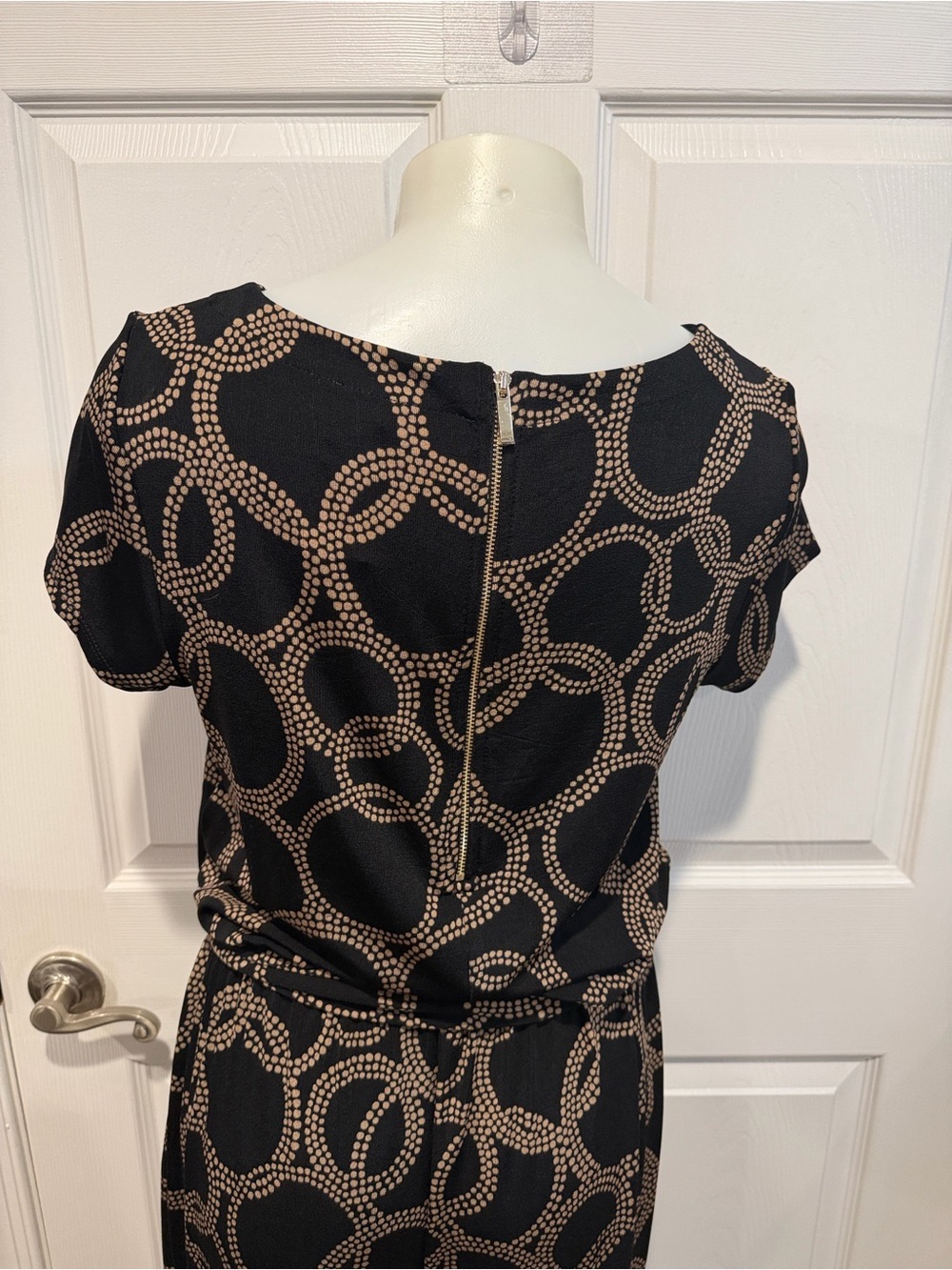 Chicos travelers dot ripples crop wide leg jumpsuit black/brown size 1 (8) nwt - Picture 6 of 10